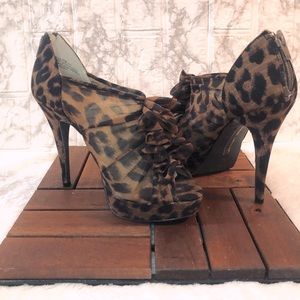 Chinese Laundry Haylie Leopard Print High Heels